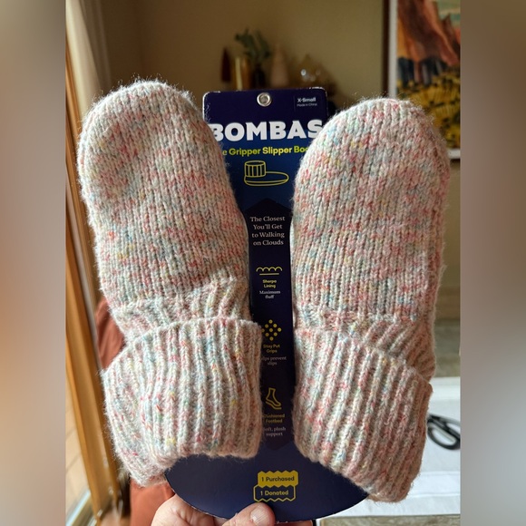 Bombas Women’s The Gripper Slipper Bootie XS 5-6 - Picture 7 of 8